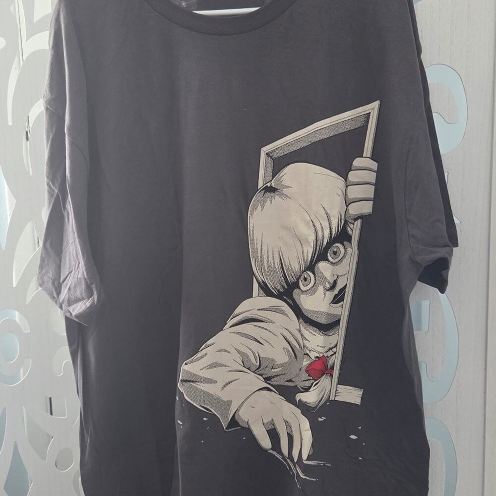 ​The Conjuring Last Rites Annabelle T Shirt Mens XXL 2XL Grey Spencers NWOT